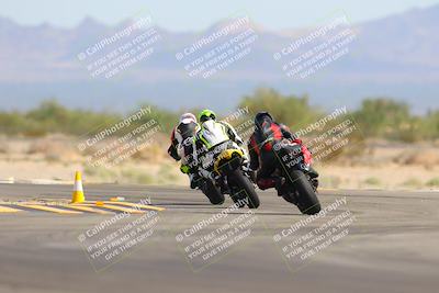 media/Sep-25-2023-Moto Forza (Mon) [[81ffa65e0a]]/B-C Group/Session 3 (Turn 16)/
